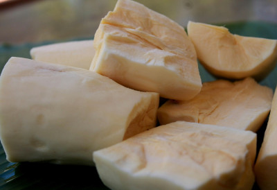 МИЛИОНИ ЉУДИ ЈЕДУ ОВУ НАМИРНИЦУ СВАКИ ДАН А мало ко зна да садржи опасан цијанид