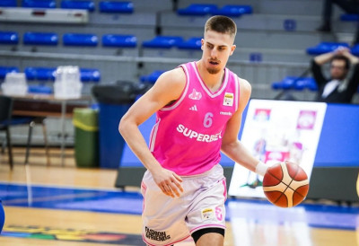 КОШАРКАШИ МЕГЕ БЕЗ ПОТЕШКОЋА СА "КЛОНФЕРИМА" ОКК Београд није пружио отпор