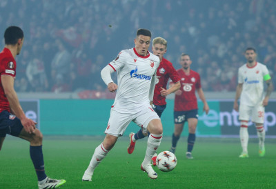 ПОЗНАТО КО СУДИ ЗВЕЗДИ: Енглез дели правду на Маракани против Лила