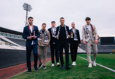 ПАРТИЗАН ВЕРУЈЕ МЛАДИМ ГЕНЕРАЦИЈАМА: Нови професионални уговори омладинцима и играчима Телеоптика