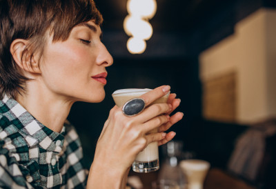 ШТА СЕ ДЕШАВА СА ТЕЛОМ КАДА ПРЕСТАНЕТЕ ДА ПИЈЕТЕ КАФУ Први дани су пакао, али резултати ће вас изненадити