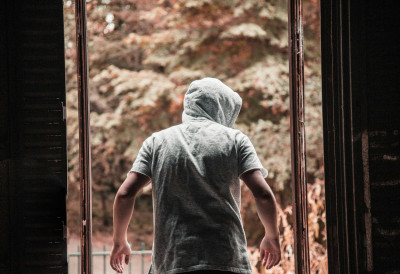 ЛОПОВИ ПРВО ПИКИРАЈУ ОВА МЕСТА У КУЋИ Нипошто не држите новац на овим местима- Ни кутије за колачиће више нису сигурне