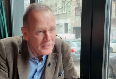 ПЛИВАО У САВИ И ПРЕЖИВЕО Имућни Холанђанин који годинама живи у Србији објаснио Србима зашто је живот овде неупоредив са животом било где другде „НИКАД НЕЋУ ОТИЋИ ИЗ СРБИЈЕ"