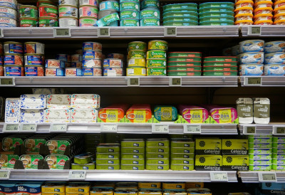 (ФОТО) НЕЧУВЕНО! ЕВО ШТА ЈЕ КУПАЦ НАШАО У КОНЗЕРВИ ТУЊЕВИНЕ Одмах се огласила "Ефектива": Спречене фаталне последице