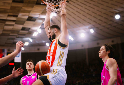 УРОШ ПЛАВШИЋ У ТУРСКОЈ: Кошаркаш Црвене звезде позајмљен друголигашу Бордоу