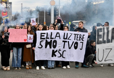 ПРОТЕСТ НА УЛИЦАМА САРАЈЕВА Грађани се окупили због трамвајске несреће, ТРАЖЕ ОДГОВОРНОСТ