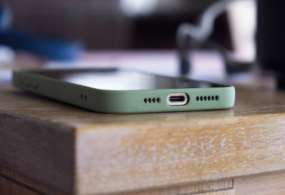 ТЕСТИРАНО И ПОТВРЂЕНО Управо овај модел телефона има најјачу батерију данас међу 35 на тесту