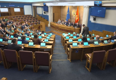 КОМШИЈЕ СВЕ БЛИЖИ ЕУ Скупштина Црне Горе усвојила 25 закона из европске агенде