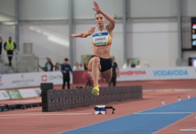 ШПАНОВИЋ ШАМПИОНКА СРБИЈЕ У ТРОСКОКУ: Ангелина Топић отказала наступ због прехладе