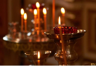 ДАНАС СЛАВИМО ПРЕПОДОБНОГ ЈЕВТИМИЈУ ВЕЛИКОГ Био јединац, рођен по молитви мајке, говорио је: "Што је со хлебу, то је љубав осталим врлинама"