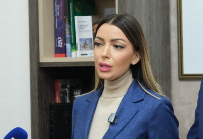 МИНИСТАРКА МЕСАРОВИЋ ДЕКЛАСИРАЛА ДРАГАНА ЂИЛАСА "Оличење лоповлука, криминала, корупције, бескрупулозности и преваре" ДОЋИ ЋЕ ВРЕМЕ ДА ОДГОВАРА ЗА СВОЈА НЕПОЧИНСТВА