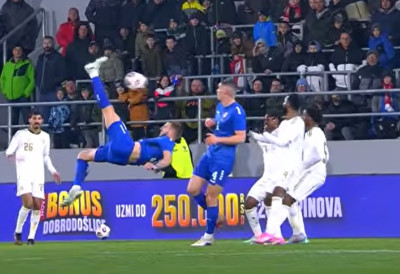 (ВИДЕО) СПЕКТАКУЛАРНЕ МАКАЗИЦЕ ПАВЛОВИЋА: Гол за ТВ шпице за изједначење на ТСЦ арени