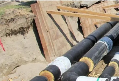 РЕКОНСТРУИШЕ СЕ ВРЕЛОВОД У БУЛЕВАРУ КРАЉА ПЕТРА I Радови неће утицати на квалитет испоруке топлотне енергије ЕВО ДО КАДА ЋЕ ТРАЈАТИ