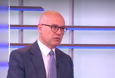 НИСМО СТРАНКА КОЈА ЖИВИ НА ЛОВОРИКАМА Јасна порука Лидера СНС после разговора с председником Вучићем: Кренули смо у анализу, нема пландовања