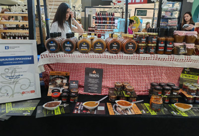 ВЕГЕ ФЕСТИВАЛ НА НОВОМ БЕОГРАДУ: Викенд биљних укуса и здравих навика (ФОТО)