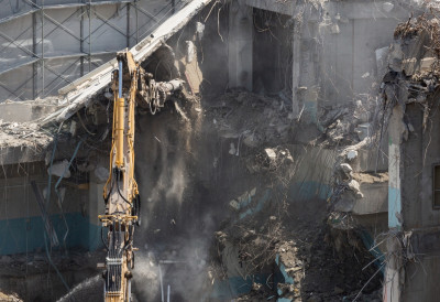 СТРАВИЧНА ЕКСПЛОЗИЈА У ИСТАНБУЛУ Две зграде се урушиле, трага се за преживелима