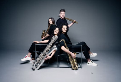 ПРЕМИЈЕРНО У ПАРИЗУ И ЛИСАБОНУ ИЗВЕДЕНО НОВО ДЕЛО НОВОСАДСКЕ КОМПОЗИТОРКЕ АЛЕКСАНДРЕ ВРЕБАЛОВ Четири лица, четири крила