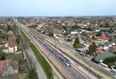 ВОЗОВИ СОКО И ТАУРУС СПРЕМНИ ЗА СТАРТ Путнички саобраћај на брзој прузи између Београда и Будимпеште ситно броји