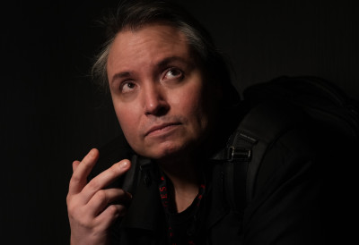 ПОСЛЕ „СРПСКОГ ФИЛМА”, СТИЖЕ ЈОШ ЈЕДНО ПРОВОКАТИВНО ОСТВАРЕЊЕ АЛЕКСАНДРА РАДИВОЈЕВИЋА Шта је заправо „Кармадона”?