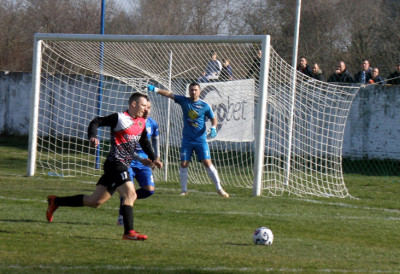 ПОДРУЧНА ЛИГА ЗРЕЊАНИН Тријумф Омладинца у сенци тешке повреде младог Смиљанића