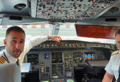 СТИГЛИ У БЕОГРАД Авион Ер Србије из Дубаија са око 250 путника слетео на „Николу Теслу“ (ФОТО, ВИДЕО)