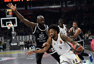 ”ТЕШКО ЈЕ КОНТРОЛИСАТИ ТЕМПО ПРОТИВ ЊИХ” Пењароја о мечу против Валенсије: Морамо да играмо чврсту одбрану ЏЕКИРИ ЈЕ ПРОБЛЕМ, ВРАЋА СЕ НАКИЋ