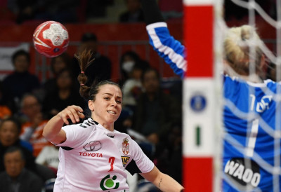 РУКОМЕТАШИЦЕ СРБИЈЕ ДОЧЕКУЈУ ШВЕДСКУ У КРАГУЈЕВЦУ У ЕВРО КВАЛИФИКАЦИЈАМА (18): Пунo „Језеро“ као ветар у леђа