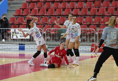 ПОЛУФИНАЛА РУКОМЕТНОГ КУПА СРБИЈЕ ЗА ДАМЕ: Звезда брани трофеј