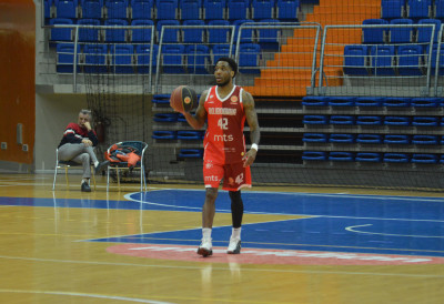 ОДЈЕЦИ ПОБЕДЕ НОВОСАДСКИХ КОШАРКАША У ВРШЦУ  Отвара се пут ка другом месту