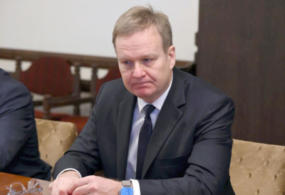 ”СПРЕЧИТИ ПРЕКИД ЗДРАВСТВЕНИХ И ОБРАЗОВНИХ УСЛУГА НА КИМ” Соренсен: Приштина да обезбеди дозволе за запослене и студенте