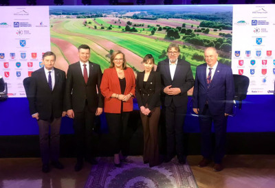 ЖИГМАНОВ НА „ЕВРОПИ КАРПАТА“ У ПОЉСКОЈ Кохезиона политика један од кључних инструмената за уравнотежен регионални развој