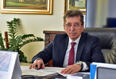 ИНТЕРВЈУ, ДР МИЛАН ПОПОВ, ПОКРАЈИНСКИ СЕКРЕТАР ЗА ЗДРАВСТВО Стварамо услове за лечење и превенцију у сваком делу Војводине