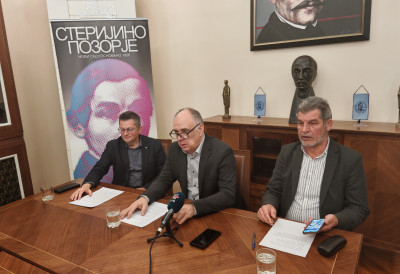 ПОЗОРЈЕ У ПУНОМ СЈАЈУ УПРКОС РЕЗОВИМА Светислав Гонцић изабрао осам представа у главну селекцију