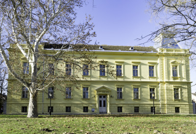 СТЕФАНЕУМ И ДАЉЕ САМУЈЕ Последње чедо патријарха Бранковића у центру Карловаца и даље зврји празно