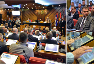 КЉУЧНЕ ОДЛУКЕ ПРЕД НОВОСАДСКИМ ОДБОРНИЦИМА: Урбанистички планови, директори јавних предузећа и судбина „ДЕС-а” на дневном реду