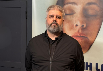 „НАЈБОЉЕ ПРИЧЕ КРИЈУ СЕ У СТВАРНОМ ЖИВОТУ”! Редитељ ГВОЗДЕН ЂУРИЋ О ФИЛМУ „БИЋЕ НОВИХ ЛЕТА”: „Феномен 