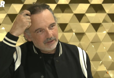 ТОНИ ЦЕТИНСКИ ДОЖИВЕО ДЕБАКЛ У ЉУБЉАНИ! Каснио сат времена, публика га извиждала, а онда преслишавао има ли СРБА У ПУБЛИЦИ