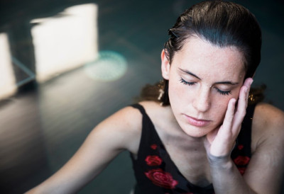 ЛИЦЕ И ОЧИ МОГУ ОТКРИТИ ДА ВАМ ФАЛИ МАГНЕЗИЈУМ! Ових пет симптома указују да вам ТЕЛО пати због тога