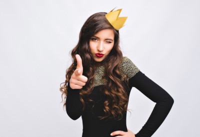 (ВИДЕО) КАКАВ БЛАМ: МИСИЦИ ПРЕД ПУБЛИКОМ ИСПАЛЕ НАВЛАКЕ ЗА ЗУБЕ Зашто многи ипак тврде да је заслужила круну?