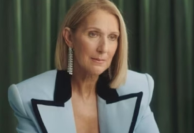 ДА ЛИ ЈЕ СЕЛИН ДИОН, НАКОН БОРБЕ СА РЕТКИМ ОБОЉЕЊЕМ, ПОНОВО СПРЕМНА ДА ОЧАРА ПУБЛИКУ? Најпознатији француски споменик засијао именом диве