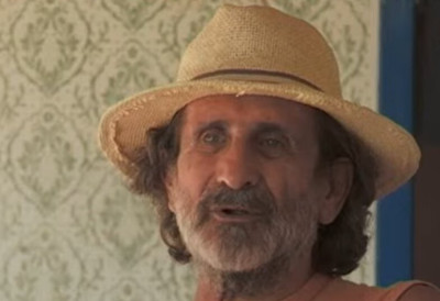 ЧУВЕНИ НОВОСАДСКИ ГЛУМАЦ РАДОЈЕ ЧУПИЋ БИЋЕ ИСПРАЋЕН НА ВЕЧНИ ПОЧИНАК СУТРА Познато место и време