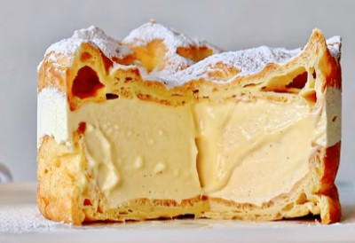 Мека, кремаста, савршена: НАУЧИТЕ КАКО СЕ ПРАВИ ПОЉСКА КАРПАТКА – ТАЛАСАСТИ КОЛАЧ ОД ВАНИЛЕ