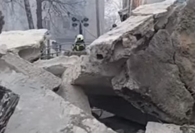 РУСИ БАЛИСТИЧКОМ РАКЕТОМ УДАРИЛИ  НА ХАРКОВ! Има погинулих, потрага за људима под рушевинама !