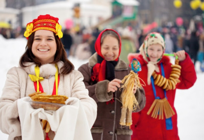 ОВЕ РУСКЕ ИЗРЕКЕ ПОМУТИЋЕ ВАМ МОЗАК Шта значи када рак на брду зазвижди и откуд грашак на зиду?