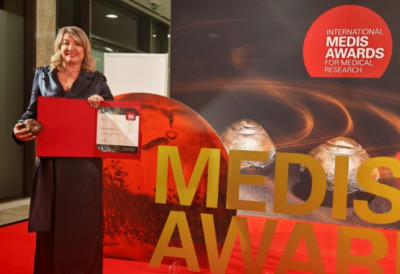 ТАБЛЕТИЦА ИЗ СРБИЈЕ МОГЛА БИ ПРОМЕНИТИ ЛЕЧЕЊЕ НАЈМЛАЂИХ СРЧАНИХ БОЛЕСНИКА Докторка Милица Бајчетић награђена медицинским Оскаром за откриће