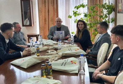 „Ово НИЈЕ САМО ПАПИР, већ ДОКАЗ СТЕЧЕНИХ ЗНАЊА и компетенција" На Чукарици уручени СЕРТИФИКАТИ ПОЛАЗНИЦИМА ОБУКЕ 