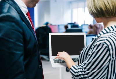 АКО ПЛАНИРАТЕ ЛАПТОП – КУПИТЕ ГА ОДМАХ, ЦЕНЕ УСКОРО ЛЕТЕ У НЕБО Ова технологија је „појела” тржиште