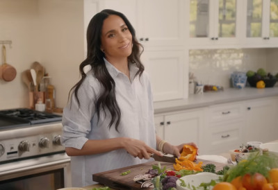 ПУКЛА САРАДЊА ТЕШКА 100 МИЛИОНА! Нетфликс окренуо леђа Меган Маркл – серија подбацила, производи остали на лагеру