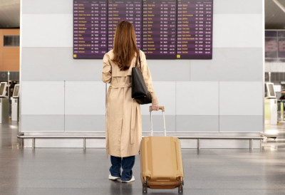 (ФОТО) ШТА АКО ВАМ ЈЕ ОТКАЗАН ЛЕТ ЗБОГ РАТА НА БЛИСКОМ ИСТОКУ? Путници из Србије могу да траже ОВЕ 3 СТВАРИ, али на једну надокнаду не могу да рачунају