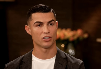 ДА ЛИ ЈЕ РОНАЛДО НАПУСТИО САУДИЈСКУ АРАБИЈУ ЗБОГ РАТА ? Ево шта се заиста догађа са краљем фудбала